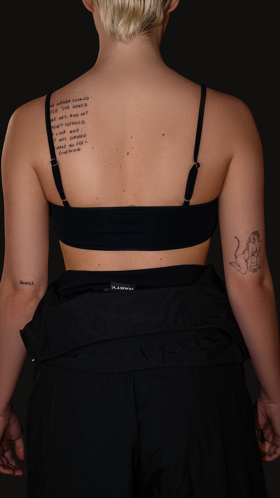 BLACK BRALETTE
