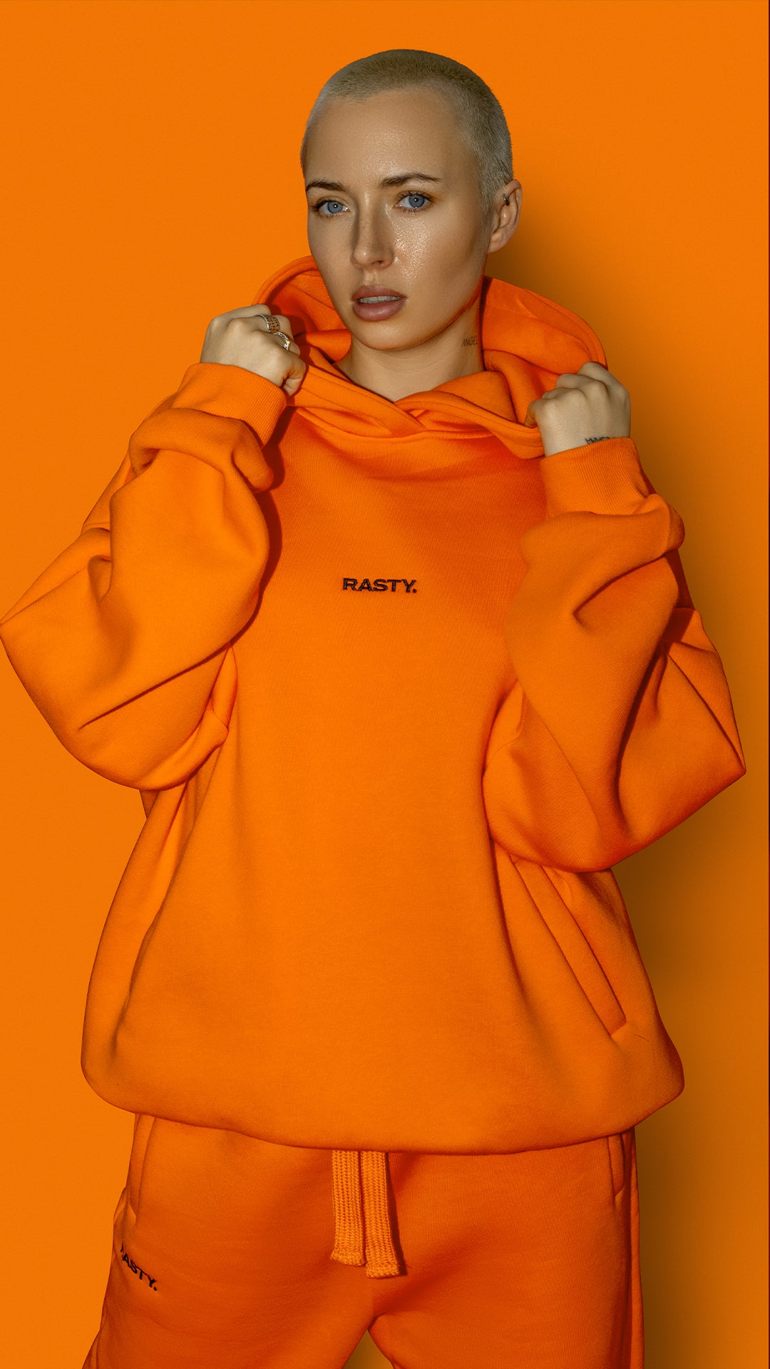 ORANGE HOODIE