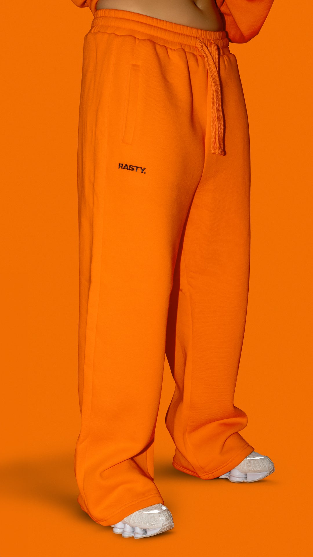 ORANGE JOGGERS